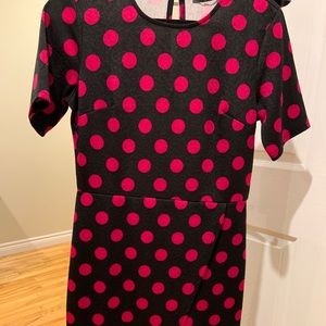 Black and pink polka dot delight. Wrap skirt.